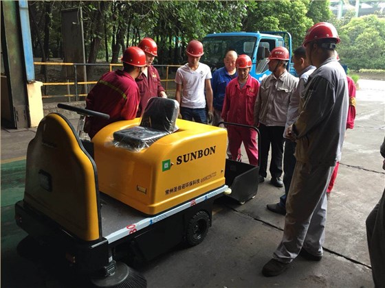 車間電動掃地車合作案例-江蘇沙鋼集團 車間電動掃地車合作案例-江蘇沙鋼集團