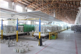 駕駛式掃地機(jī)解決陶瓷廠粉塵污染問題 駕駛式掃地機(jī)解決陶瓷廠粉塵污染問題