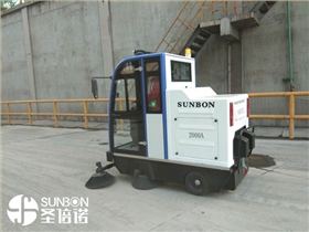 鑄造廠用什么樣工業掃地車 鑄造廠用什么樣工業掃地車