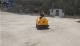小型電動掃地車進駐河南河達金屬鎂有限公司 小型電動掃地車進駐河南河達金屬鎂有限公司