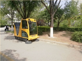 學校校園電動掃地車推薦 學校校園電動掃地車推薦