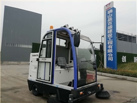 河南粉塵類企業(yè)選擇什么樣的電動掃地車 河南粉塵類企業(yè)選擇什么樣的電動掃地車