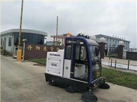 電動掃地車涉水后熄火了怎么辦