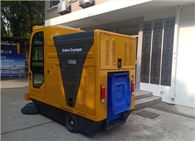 駕駛式電動掃地車發電廠應用
