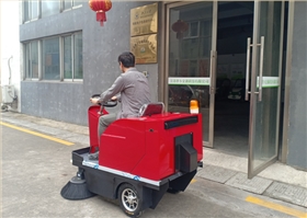 中小型電動掃地車原理
