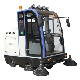 駕駛式小型掃地機(jī)