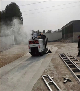 2000AW電動掃地車進駐河北霸州某礦業(yè)公司