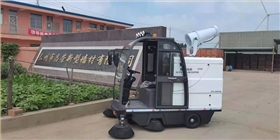 江蘇泰州某磚廠采購(gòu)2000AW電動(dòng)清掃車(chē)