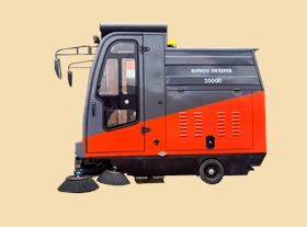 駕駛式掃地車