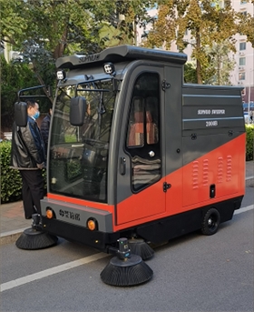 電動環衛清掃車成為清潔設備的環保先鋒