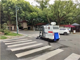 小型垃圾清掃車(chē)-城鎮(zhèn)街道清掃新星