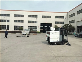 物業(yè)電動清掃車：改變清潔工作的未來