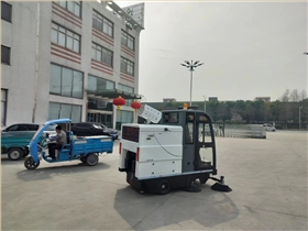 城市發展引領機械清潔時代，電動掃地車受矚目