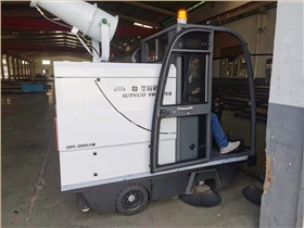 如何高效選擇適合的電動(dòng)清掃車 