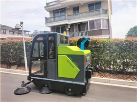 掃地車作為一種新興的工業清潔設備，正在深刻改變工廠的清潔管理方式。