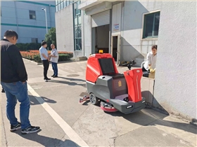  在現代的工業環境中，工廠洗地機的作用不可小覷