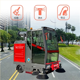 駕駛式小型掃地機
