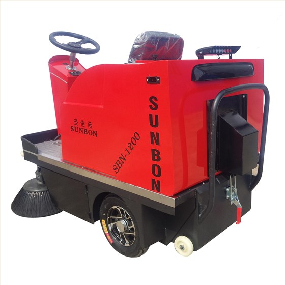 電動掃地車是環(huán)衛(wèi)業(yè)清潔的最佳工具