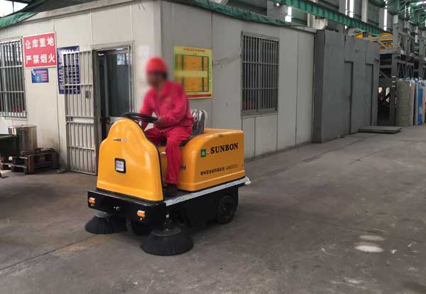 道路掃地車能清掃哪些垃圾,你知道嗎? 道路掃地車能清掃哪些垃圾,你知道嗎?