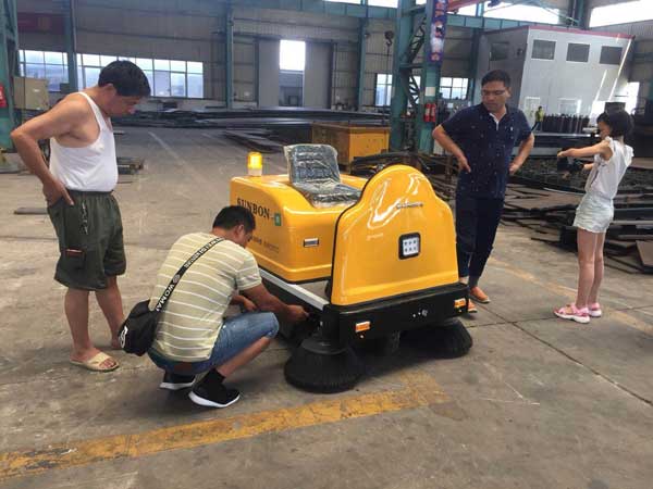 如何發揮電動掃地機的較佳清掃效果 如何發揮電動掃地機的較佳清掃效果