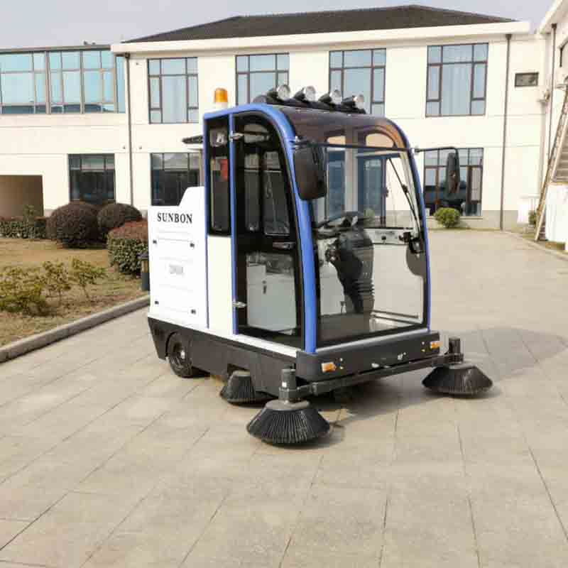 油庫場所選用何種電動掃地車 油庫場所選用何種電動掃地車