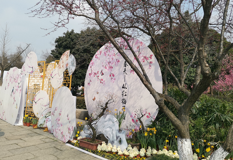 踏青時(shí)節(jié),電動(dòng)掃地機(jī)解決景區(qū)環(huán)境堪憂問(wèn)題 踏青時(shí)節(jié),電動(dòng)掃地機(jī)解決景區(qū)環(huán)境堪憂問(wèn)題