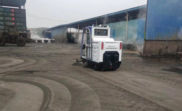 電動掃地車交付湖南郴州某金屬公司 電動掃地車交付湖南郴州某金屬公司