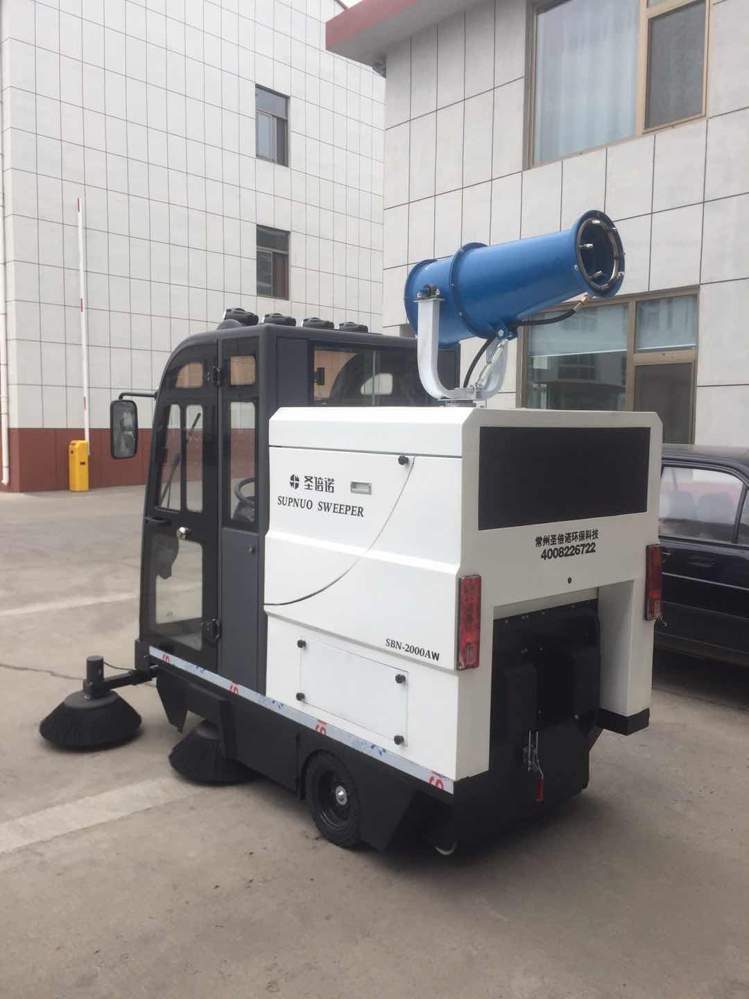 2000AW封閉式掃地車助力小區清潔 2000AW封閉式掃地車助力小區清潔