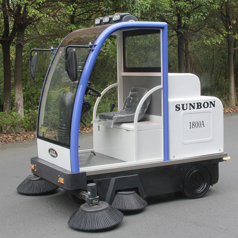 掃地灑水車工作原理機及使用優(yōu)點