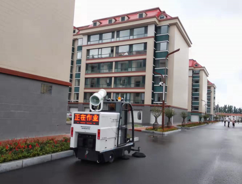 2000AW電動掃地車順利交付淄博某新農村