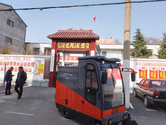 電動(dòng)掃地車(chē)能掃什么路呢，以及相關(guān)注意事項(xiàng)