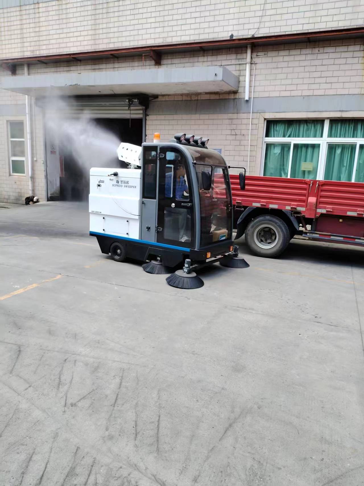 工廠清掃車可以幫助我們完成哪些地面整理任務(wù)？
