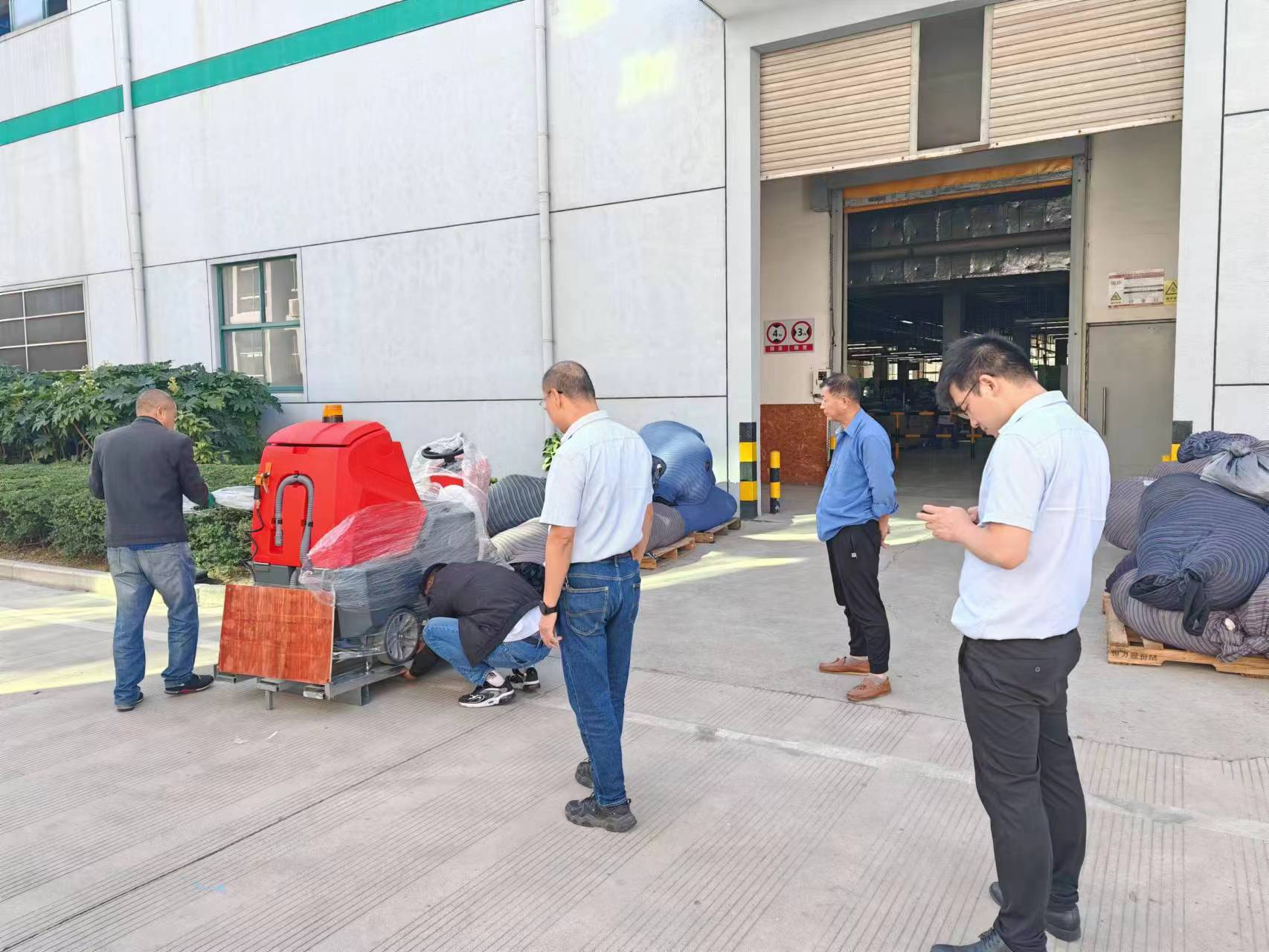 關于如何購買工業洗地機的，這些因素都需要考慮