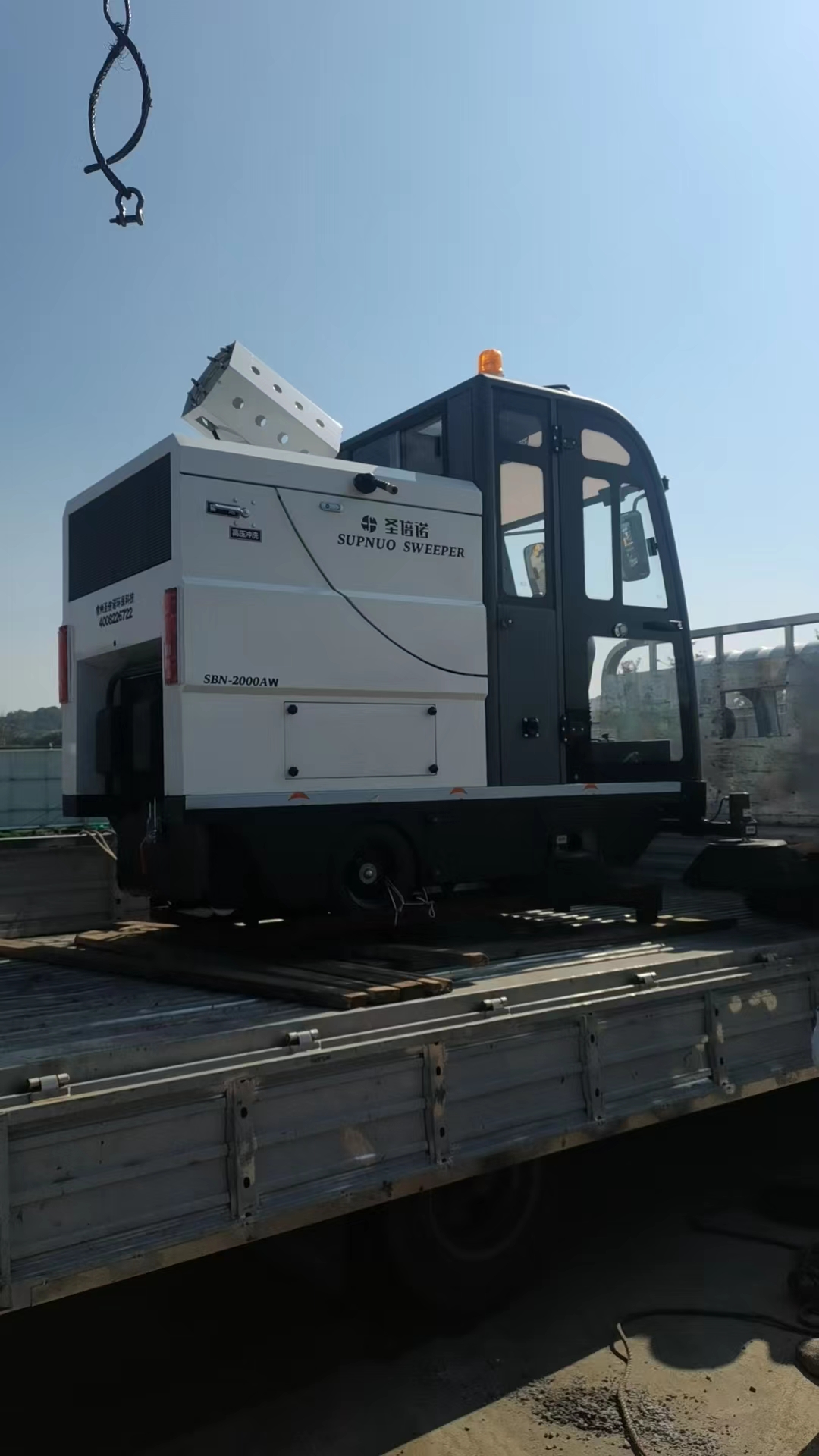 進(jìn)入21世紀(jì)，隨著科技的不斷發(fā)展，清掃車發(fā)生了革命性的變革。